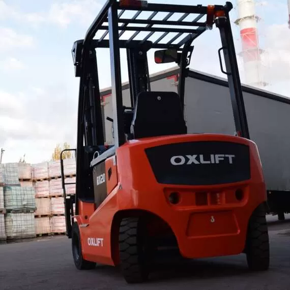 OXLIFT RX 1650 5 М 1600 кг Электрический погрузчик с доставкой в Омск купить по выгодной цене 100kwatt.ru