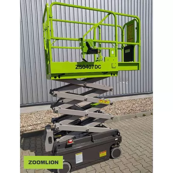 ZOOMLION ZS0407DC 240 кг 4,5 м Подъемник ножничный аккумуляторный с доставкой в Омск, Грузоподъемность: 240 кг, Высота подъема, м.: 4.5 м, Тип питания: аккумуляторные (DC), Напряжение: 12 В, Тип батареи: Кислотная, обслуживаемая купить по выгодной цене 100kwatt.ru