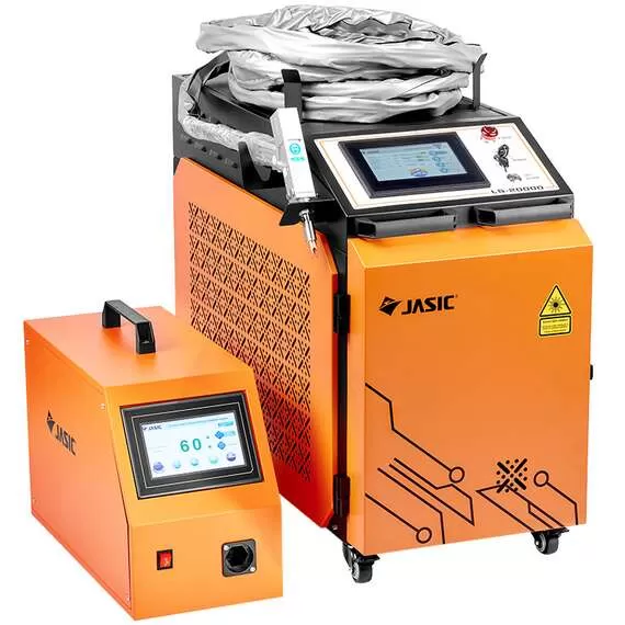 СВАРОГ LASER WELD 1500 2.0 Аппарат для ручной лазерной сварки и резки с доставкой в Омск, Мощность: 1.5 кВт, Напряжение: 220 Вольт (однофазные) купить по выгодной цене 100kwatt.ru