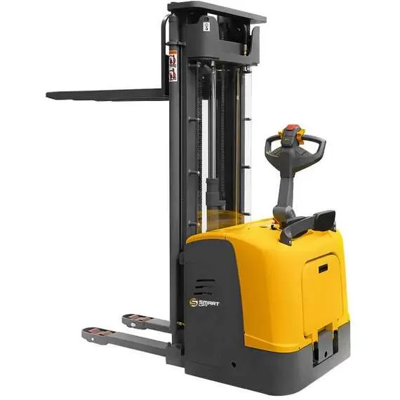 SMARTLIFT CDDK15-III 1500 кг 5,6 м 240 Ач Штабелер электрический самоходный с площадкой с доставкой в Омск купить по выгодной цене 100kwatt.ru