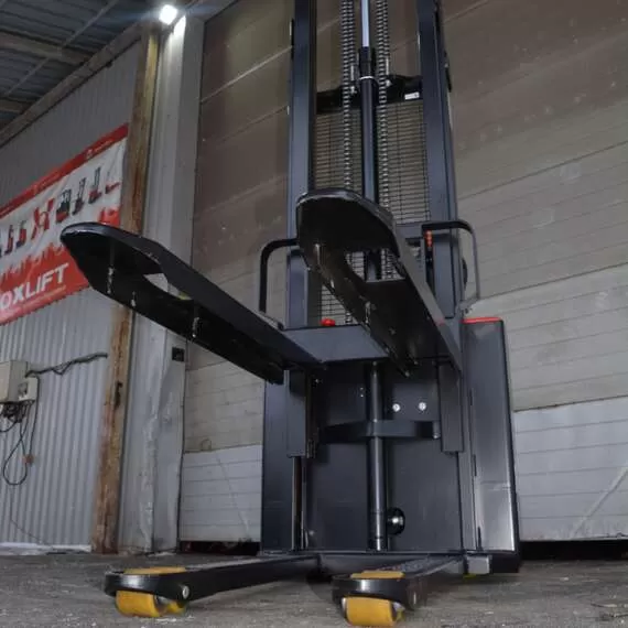 OXLIFT AX 1230H 3000 Мм 1200 Кг Самоходный Штабелер с доставкой в Омск купить по выгодной цене 100kwatt.ru